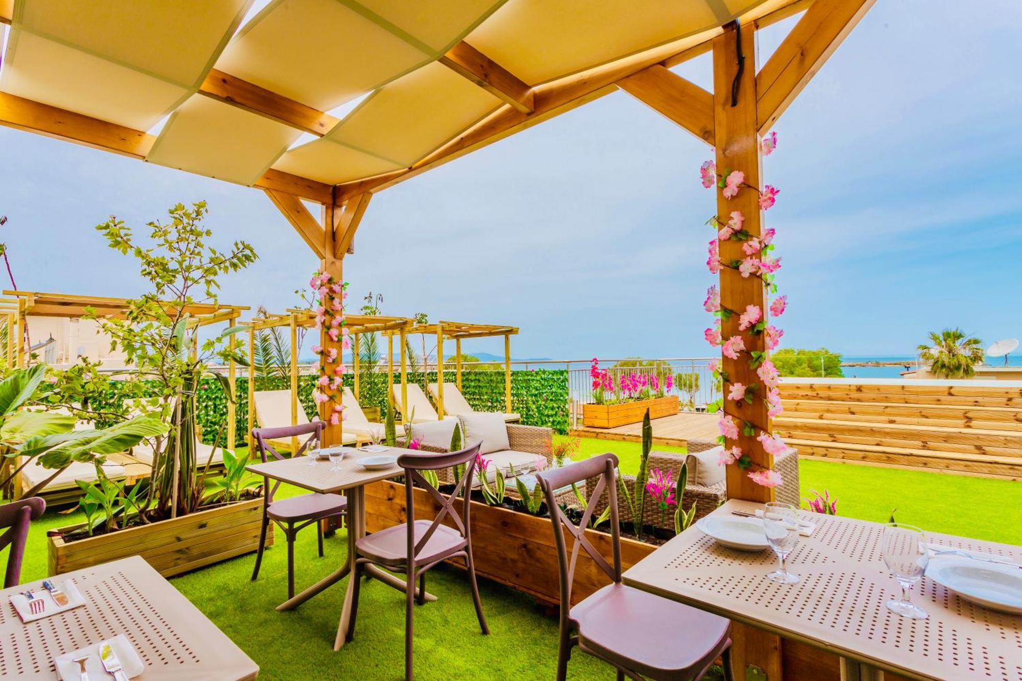 Pearl Seaside Cozy Apartments Chania  Eksteriør billede