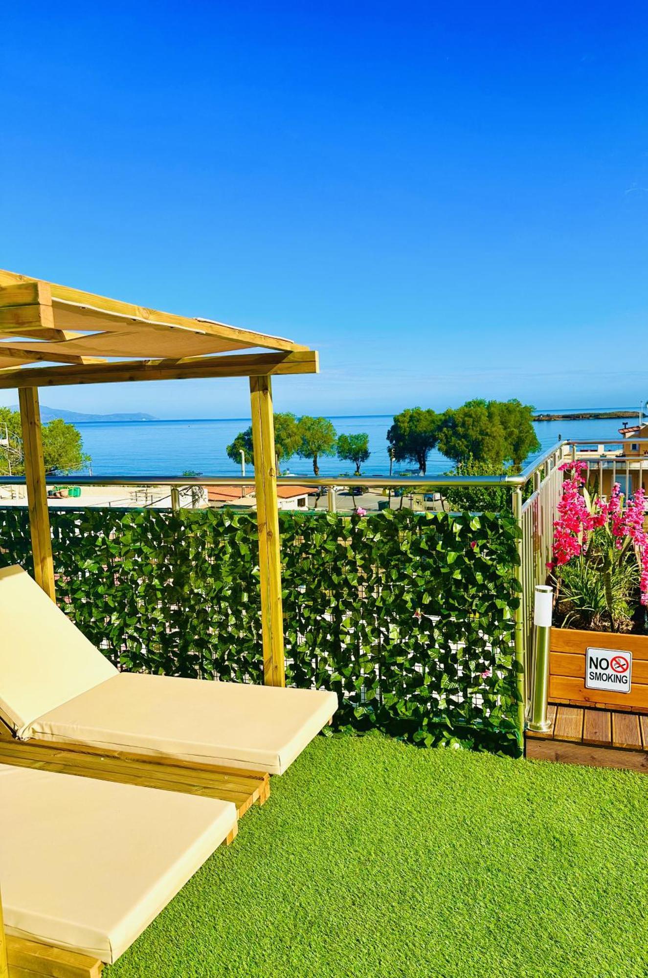 Pearl Seaside Cozy Apartments Chania  Eksteriør billede